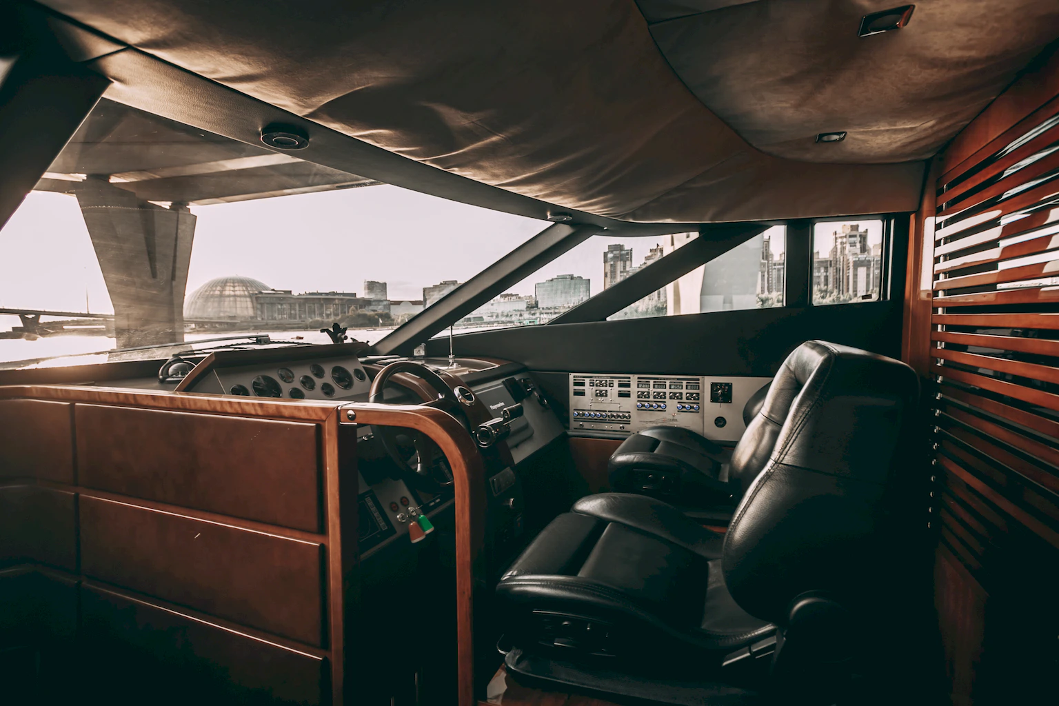 Fairline Squadron 68 (Аврора) image- 21